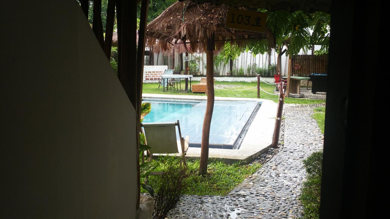 Casa Mia Resort Puerto Galera Exteriör bild
