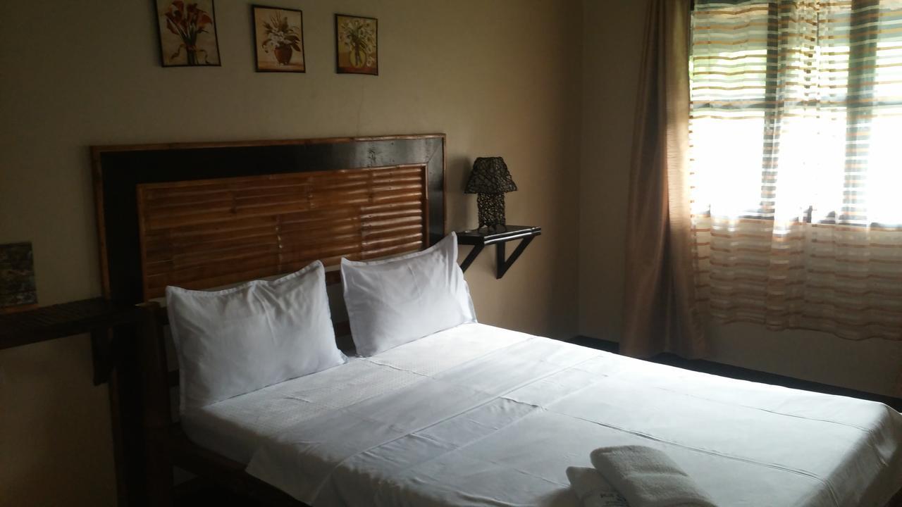 Casa Mia Resort Puerto Galera Exteriör bild