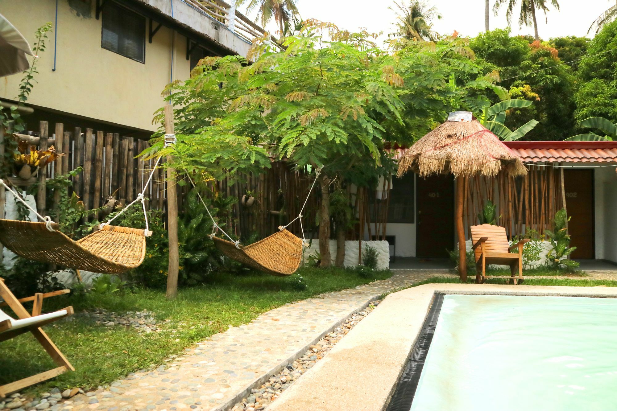Casa Mia Resort Puerto Galera Exteriör bild